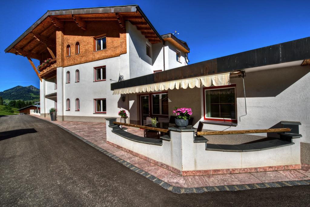 Апартаменты Ferien-Schloessle Michaela Рицлерн Экстерьер фото